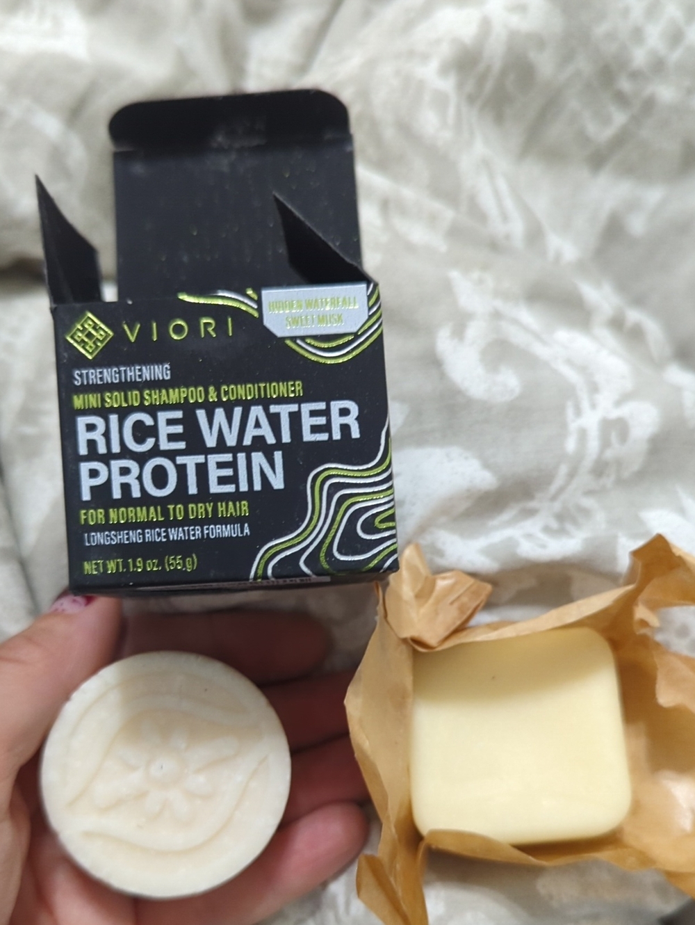 VIORI Rice Water Protein Mini Solid Shampoo & Conditioner - White and Cream